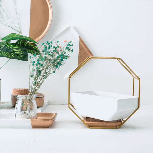 Octagon ceramic planter with metal frame and bamboo tray